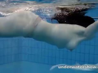 Андреа видеоклипове хубав тяло подводен